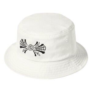 Journey into the Fairywood Rose Web white hat
